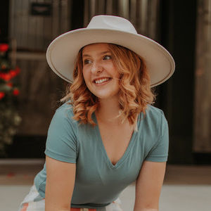 Meet your Posher, Emma